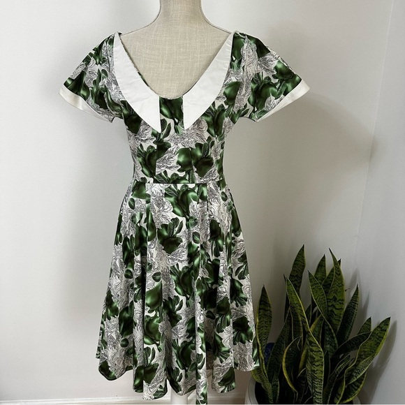 Hearts & Roses Dresses & Skirts - Hearts and Roses Retro Pin-up Rockabilly Green Dress Women’s Size 10